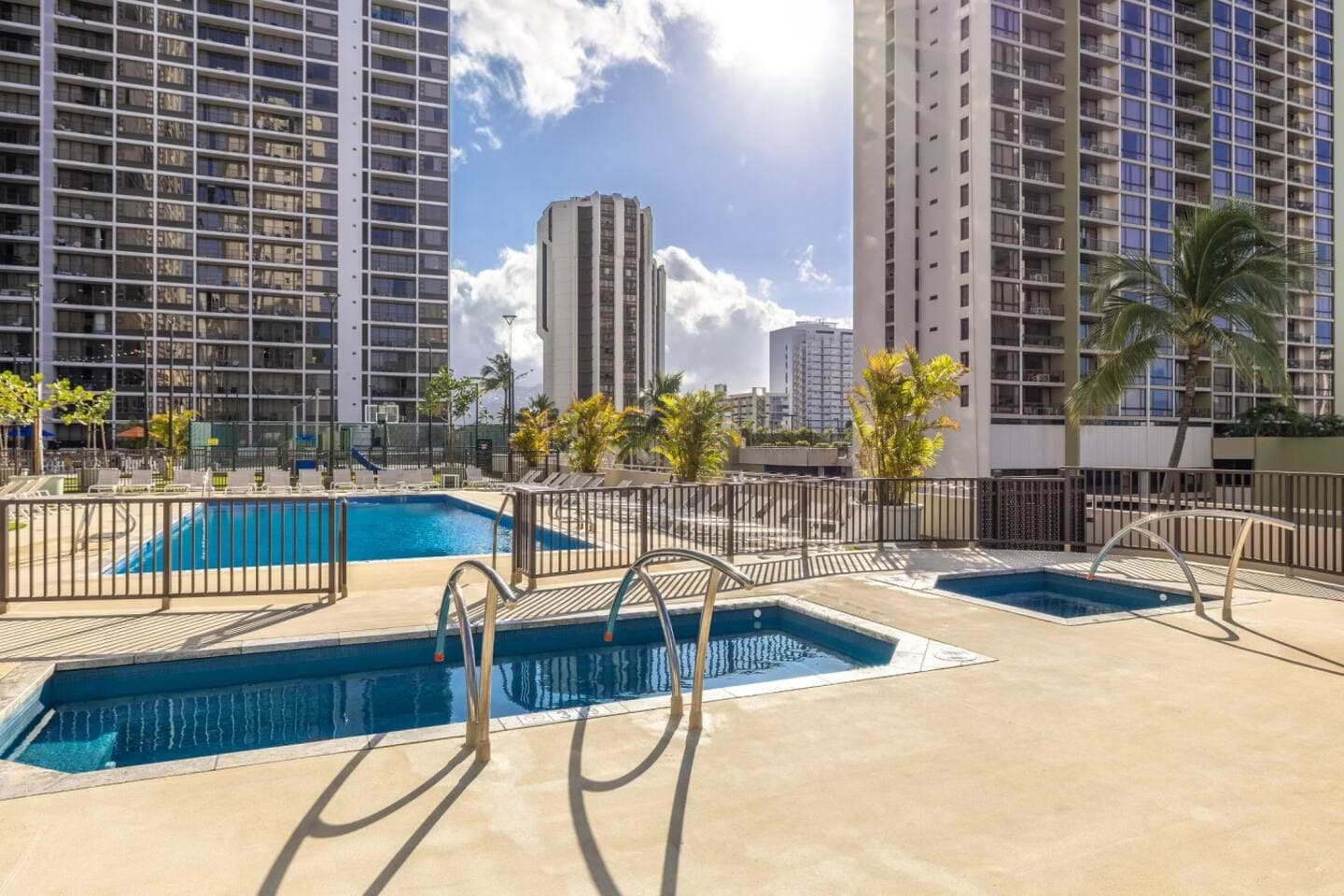 Warm and Cozy Getaway 1BR w/ parking - Image 3