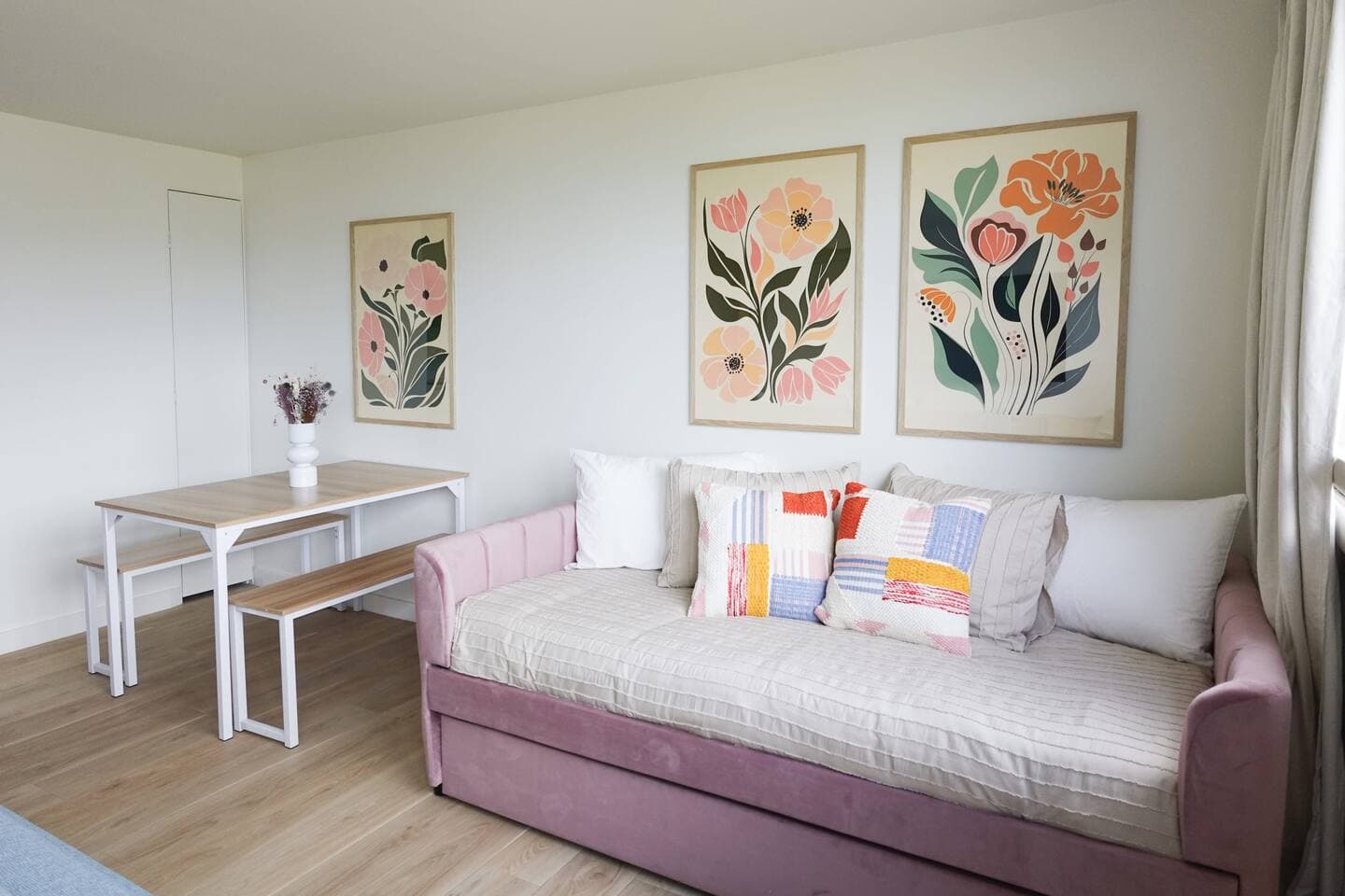 Stylish and Cozy One-Bedroom at Island Colony